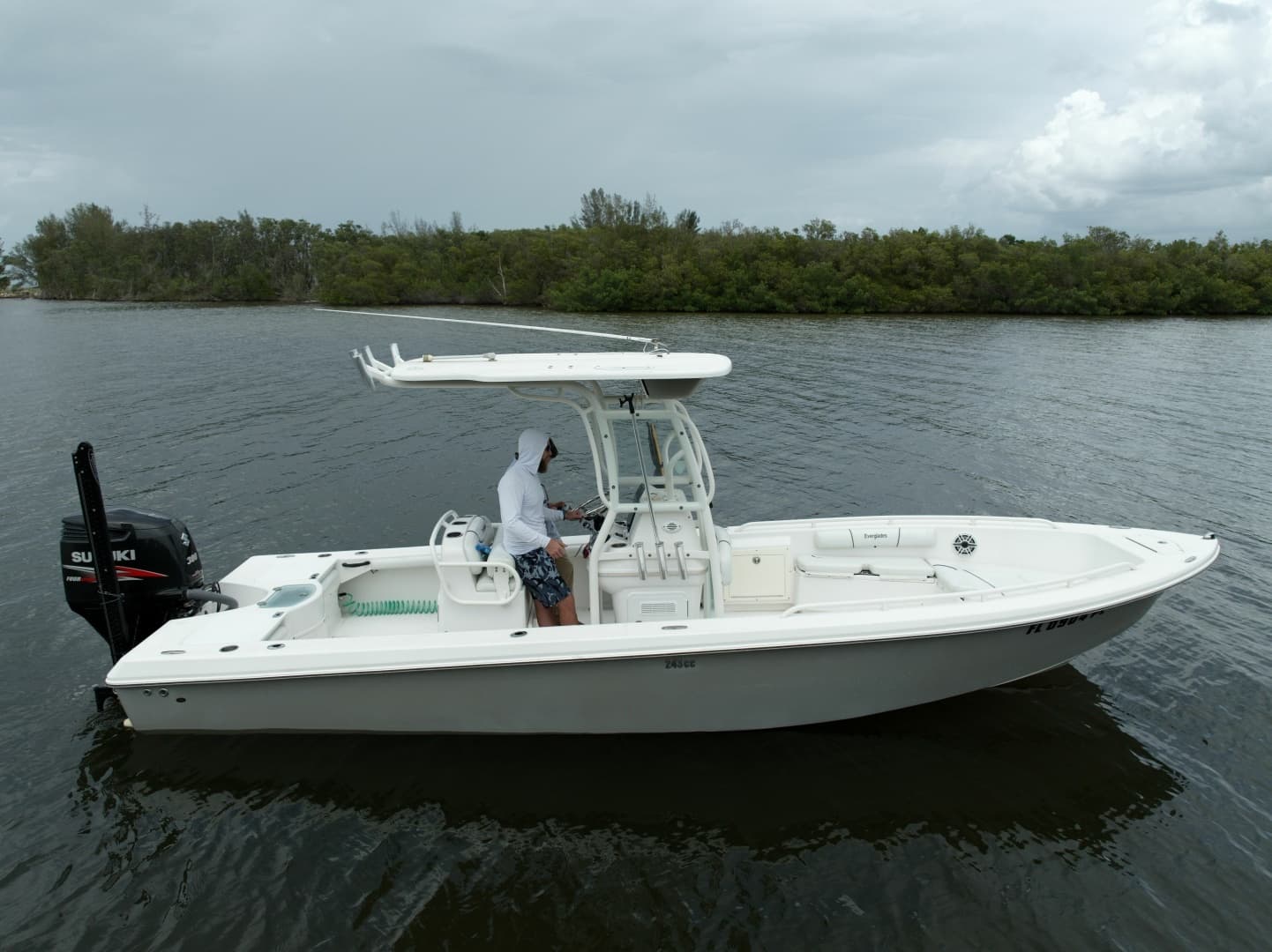 2007 Everglades 243CC - Image 3