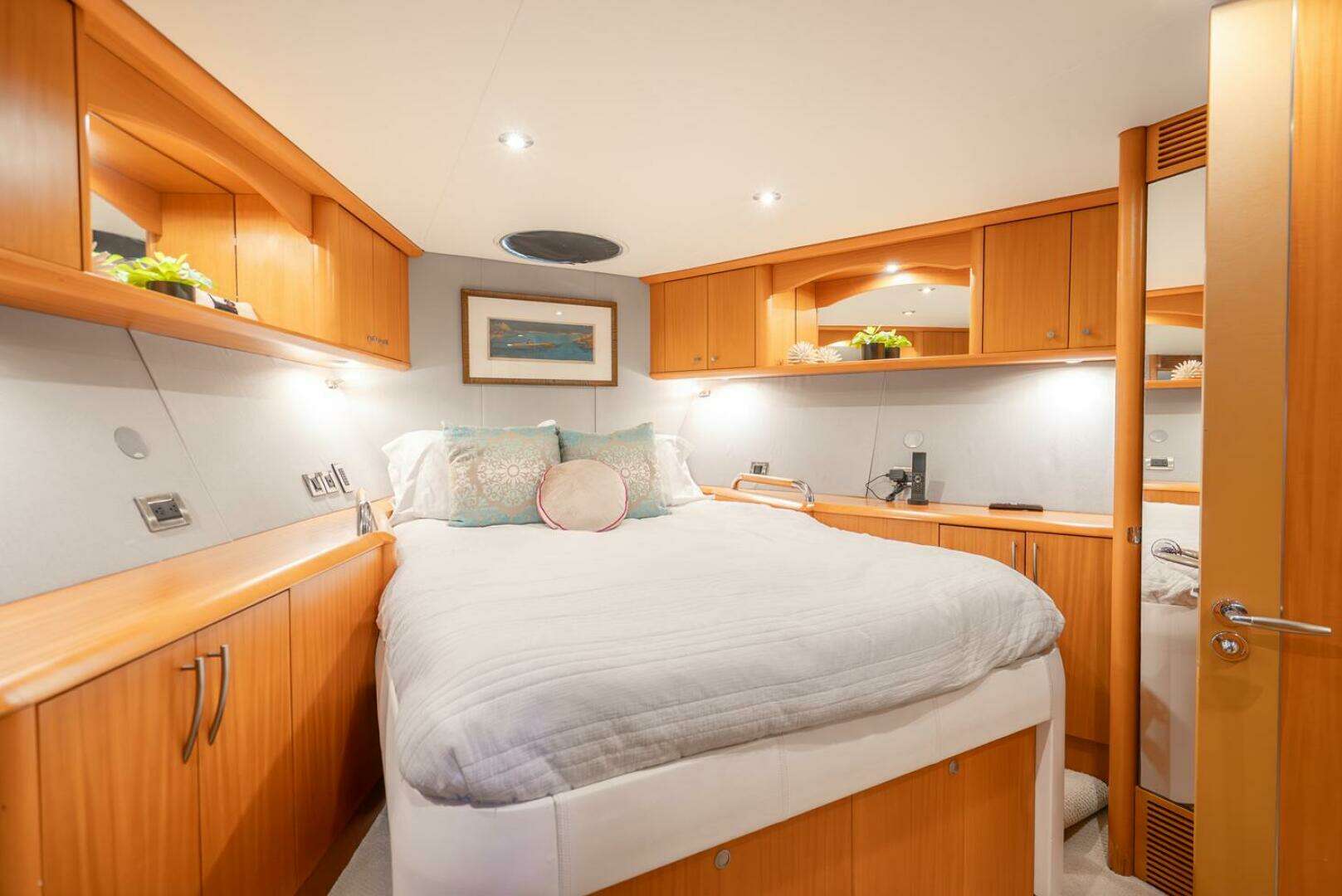 2008 Lazzara Yachts 116 - Image 39