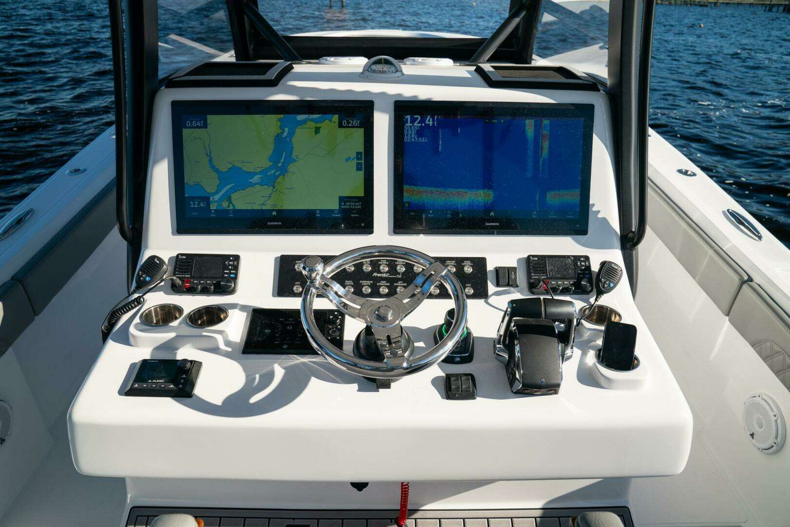 2026 Front Runner 36 Center Console - Image 16