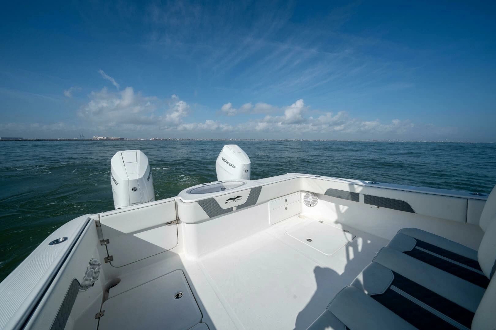 2024 Invincible 33 Catamaran - Image 17
