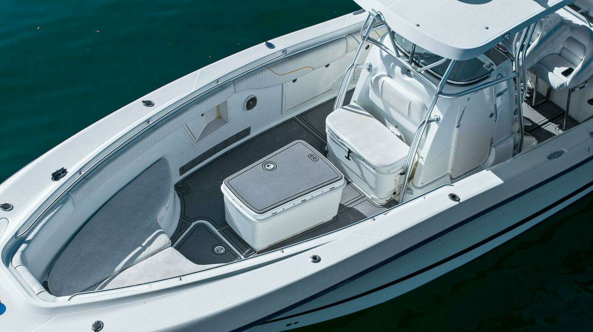 2004 Hydra-Sports Vector 3300 CC - Image 29