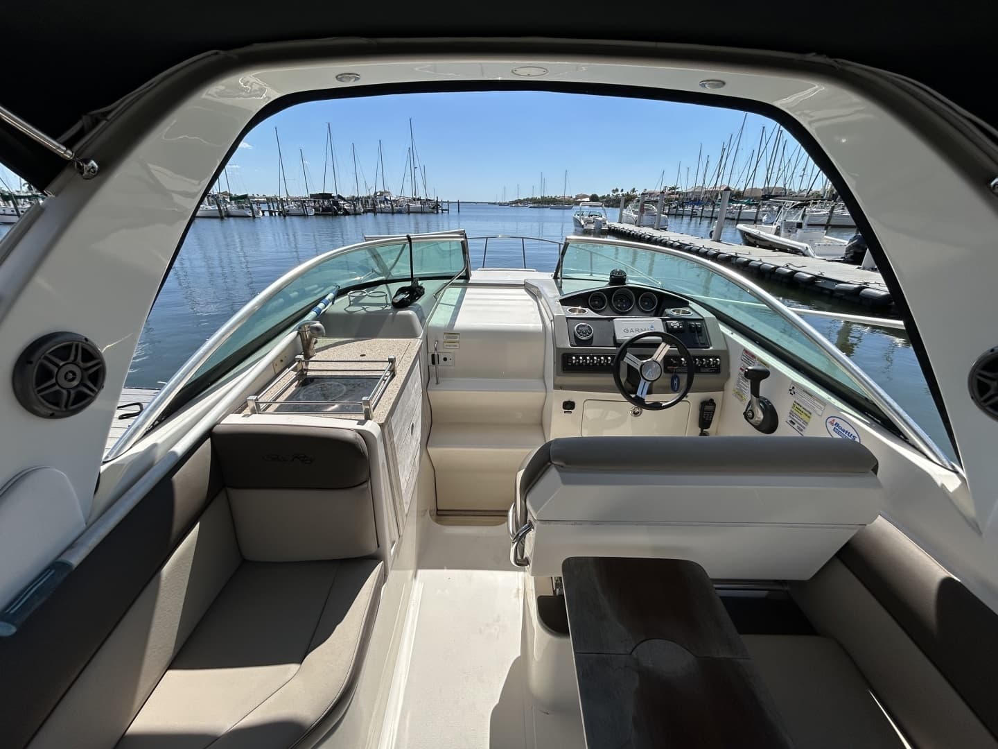 2014 Sea Ray — - Image 21