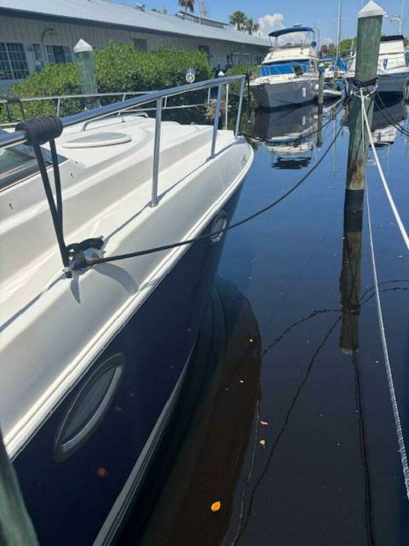 2007 Monterey 350 Sport Yacht - Image 12