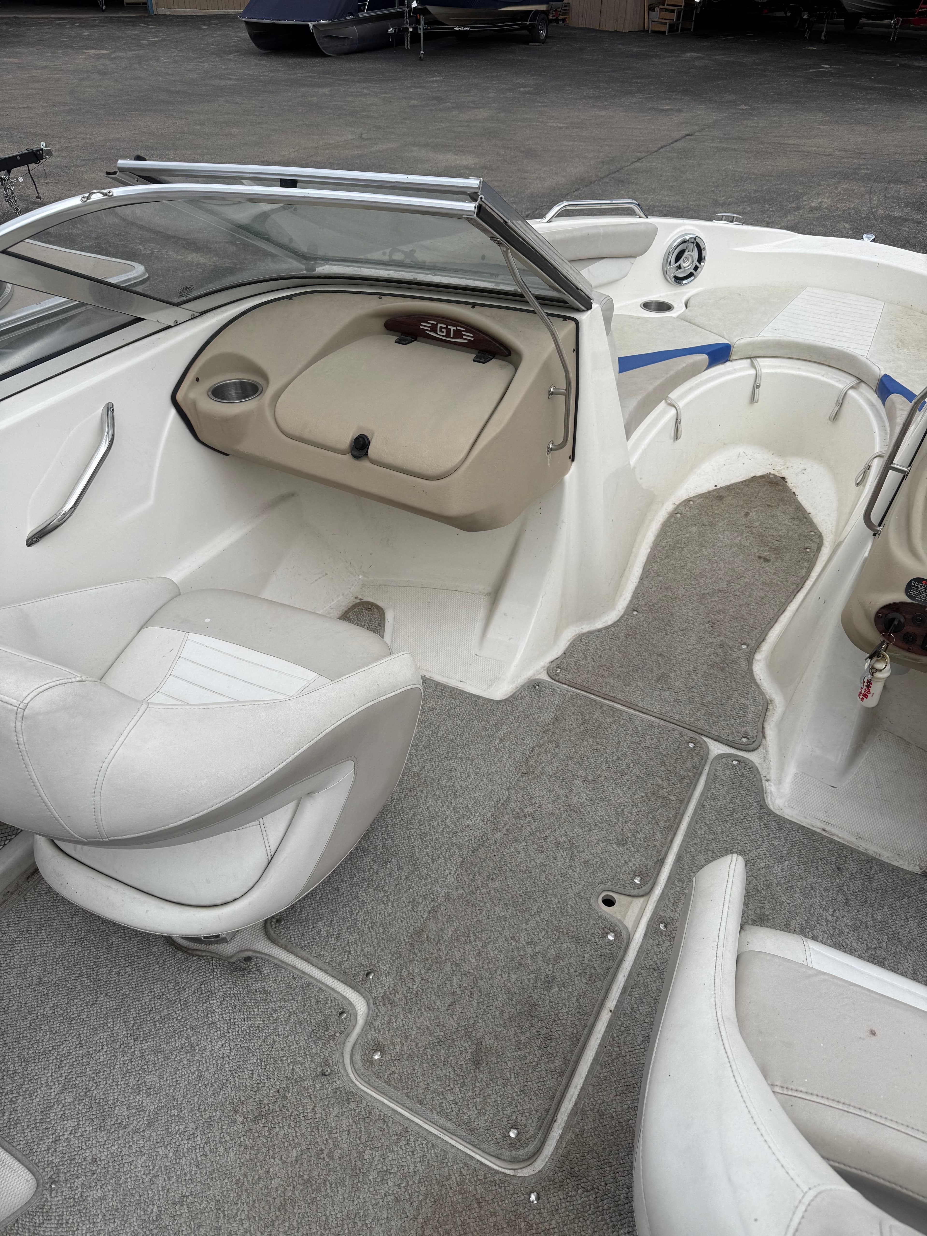2008 Glastron GT 225 - 4