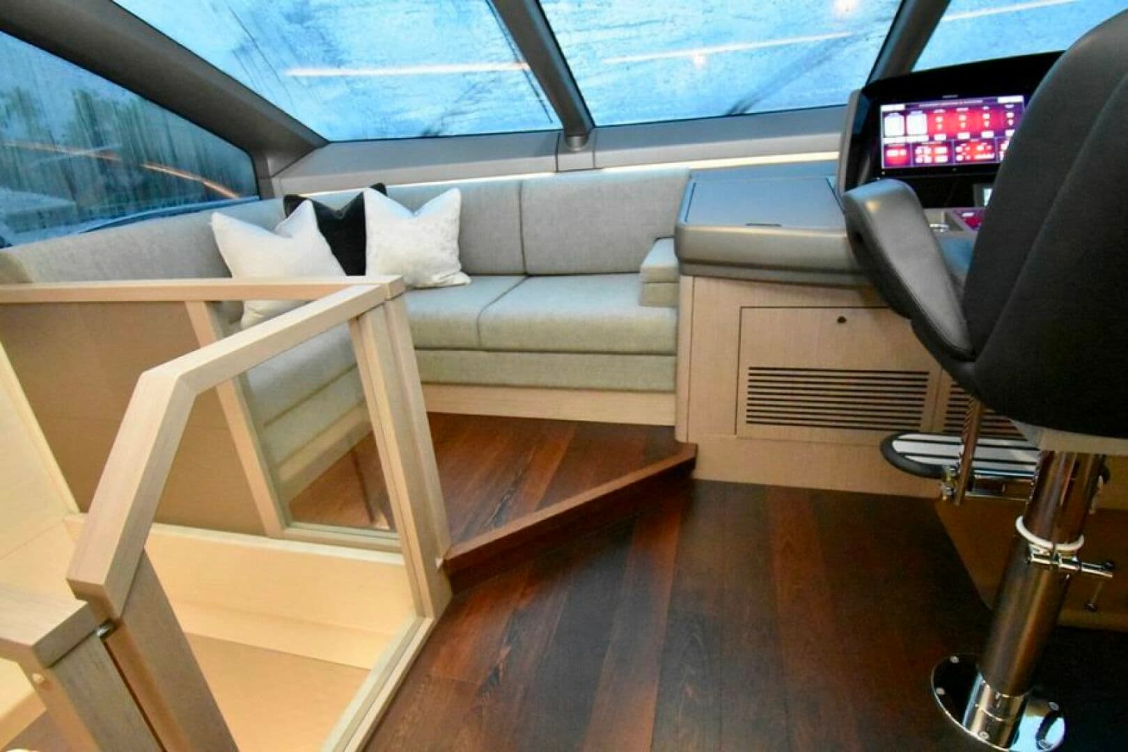 2018 Sunseeker Yacht - Image 7