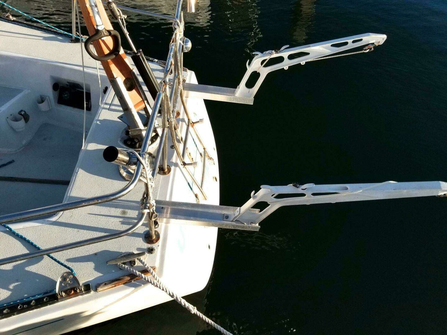 1989 J Boats Masthead Sloop - Image 4