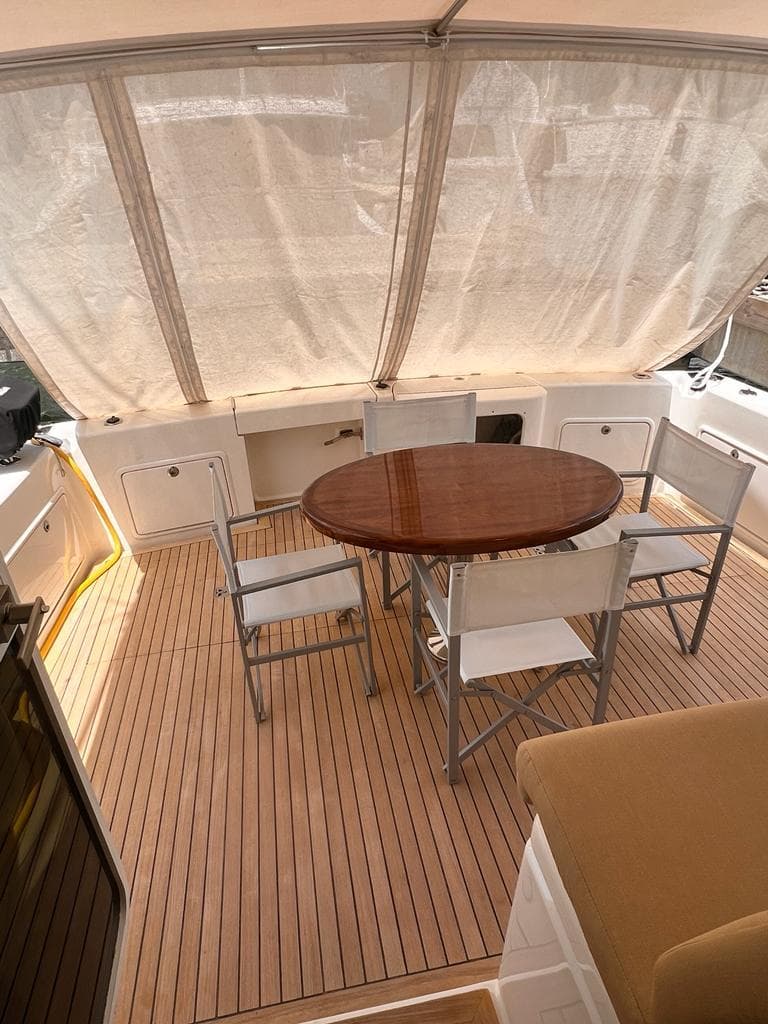 2007 Riviera 51 Flybridge - 54