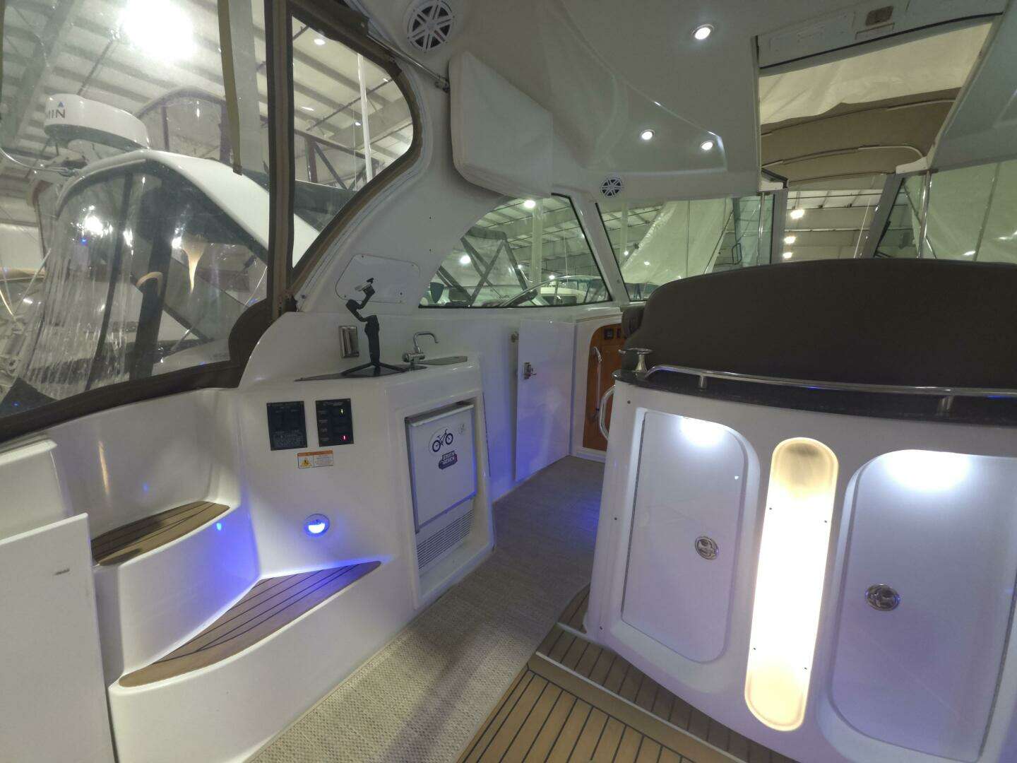 2008 Cruisers Yachts — - Image 36