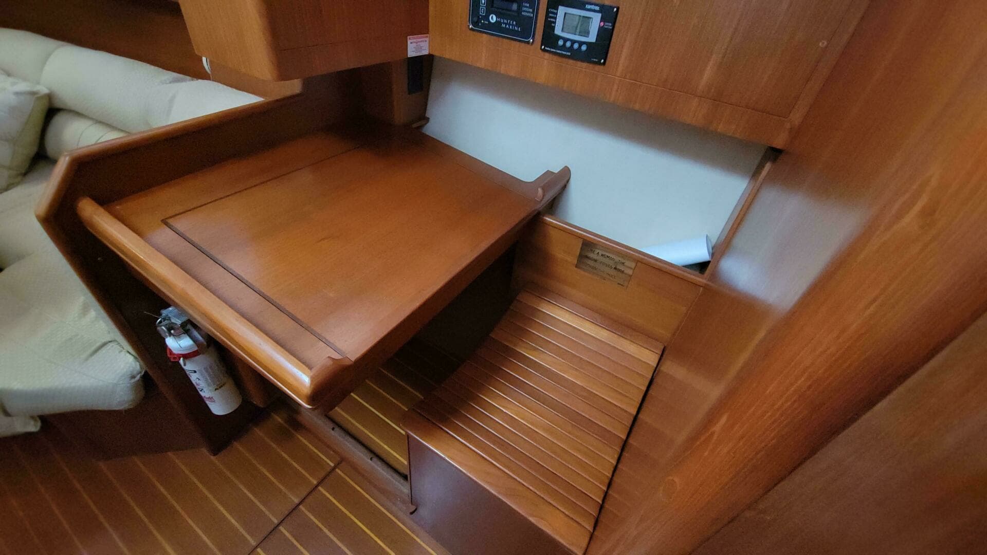 2002 Hunter 450 - Image 7