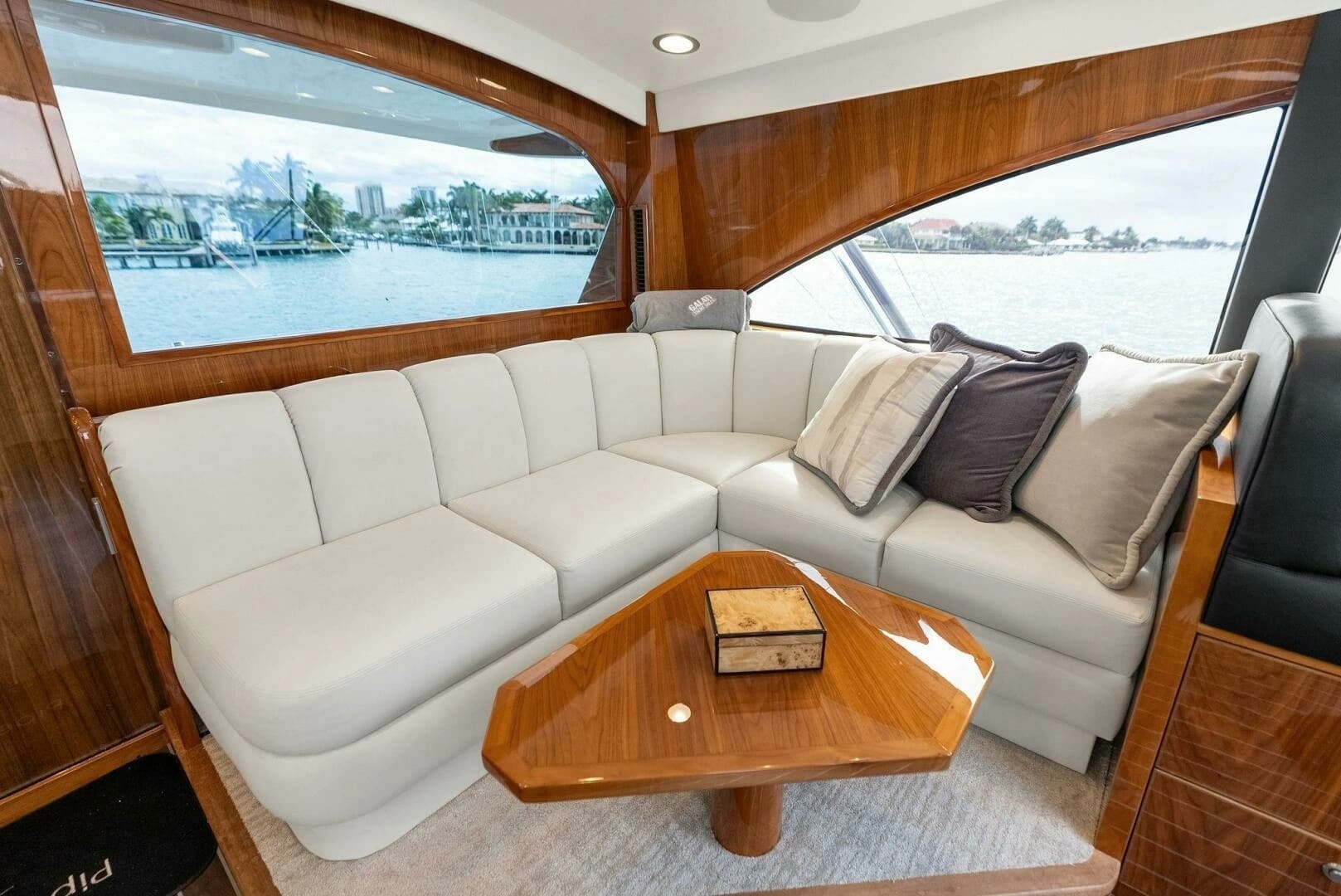 2022 Viking 68 Enclosed Bridge - Image 25