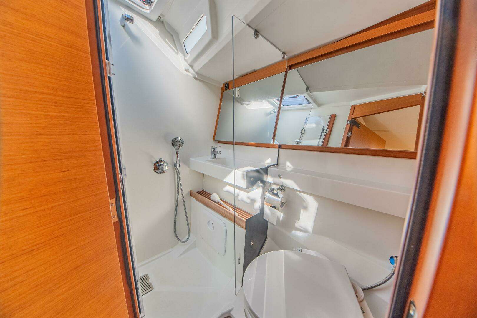 2022 Jeanneau Sun Odyssey 440 - Image 55