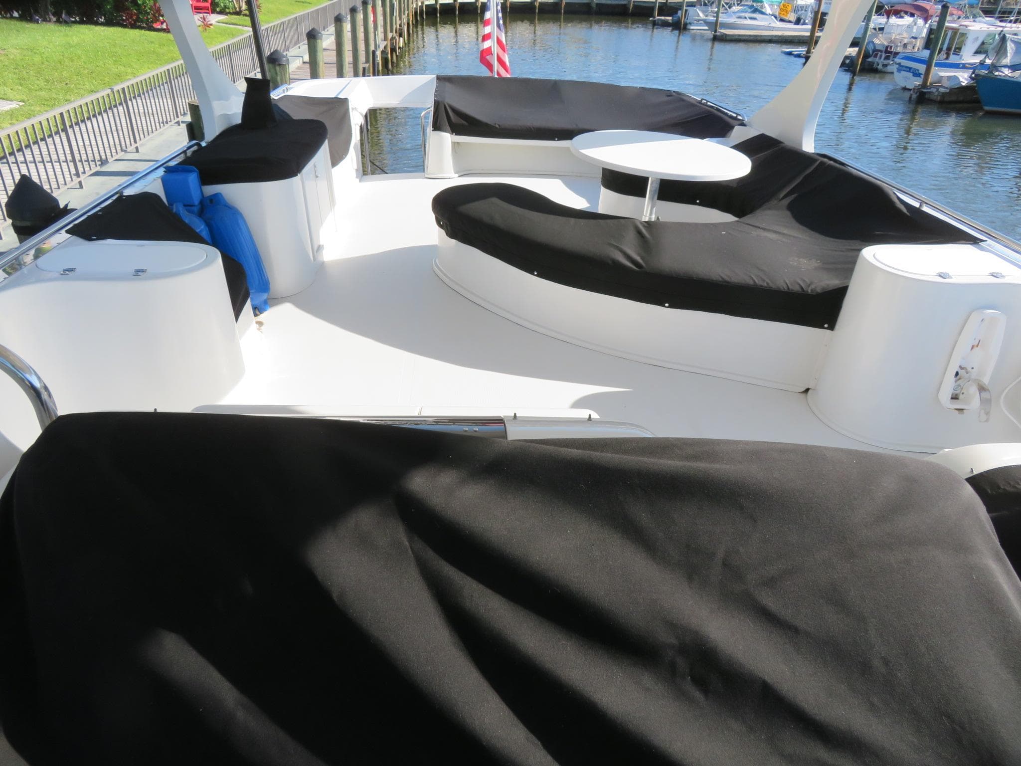 2000 Bluewater Yachts 5800 Motor Yacht - 97