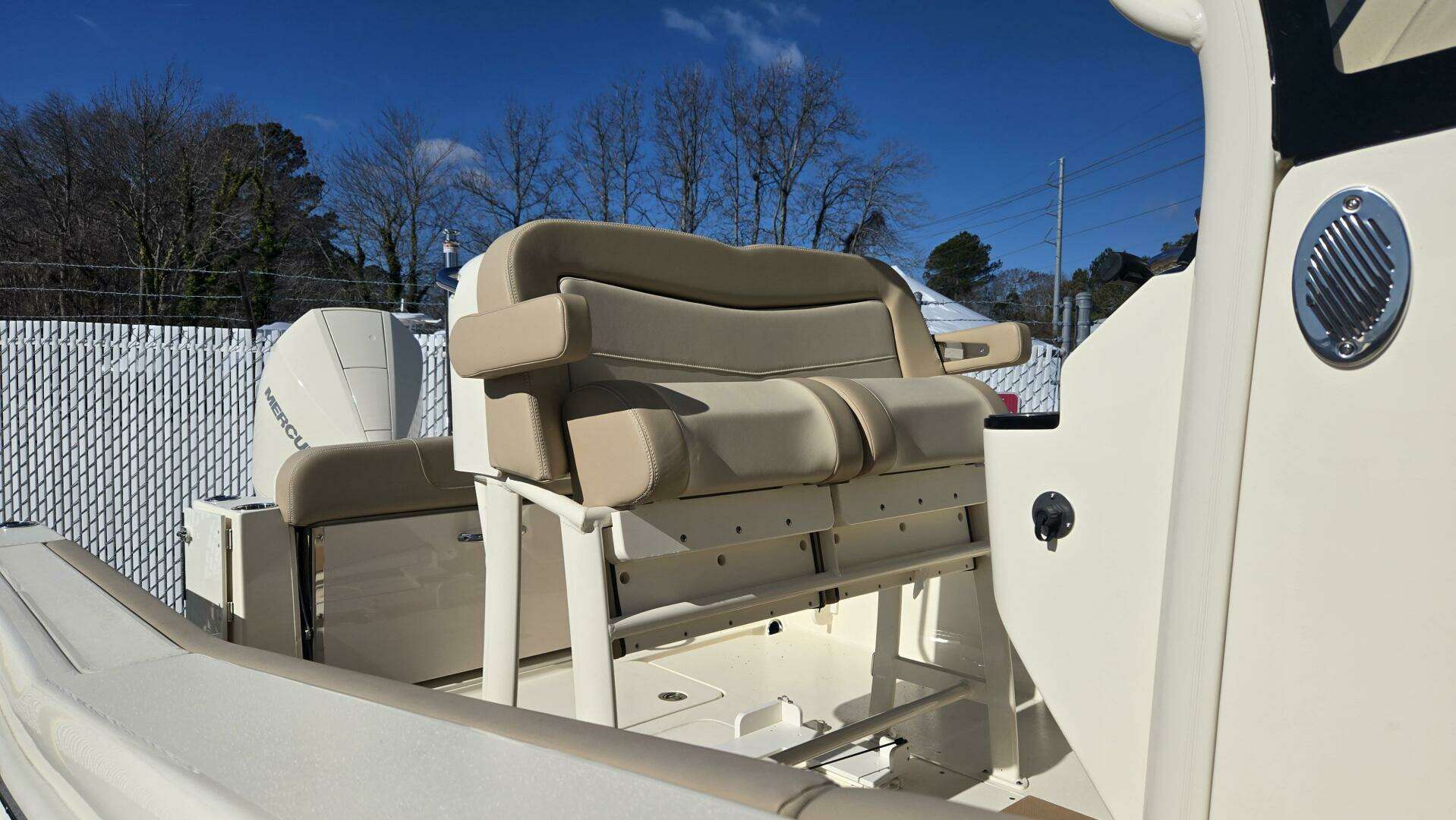 2026 Scout 240 XSF - Image 9