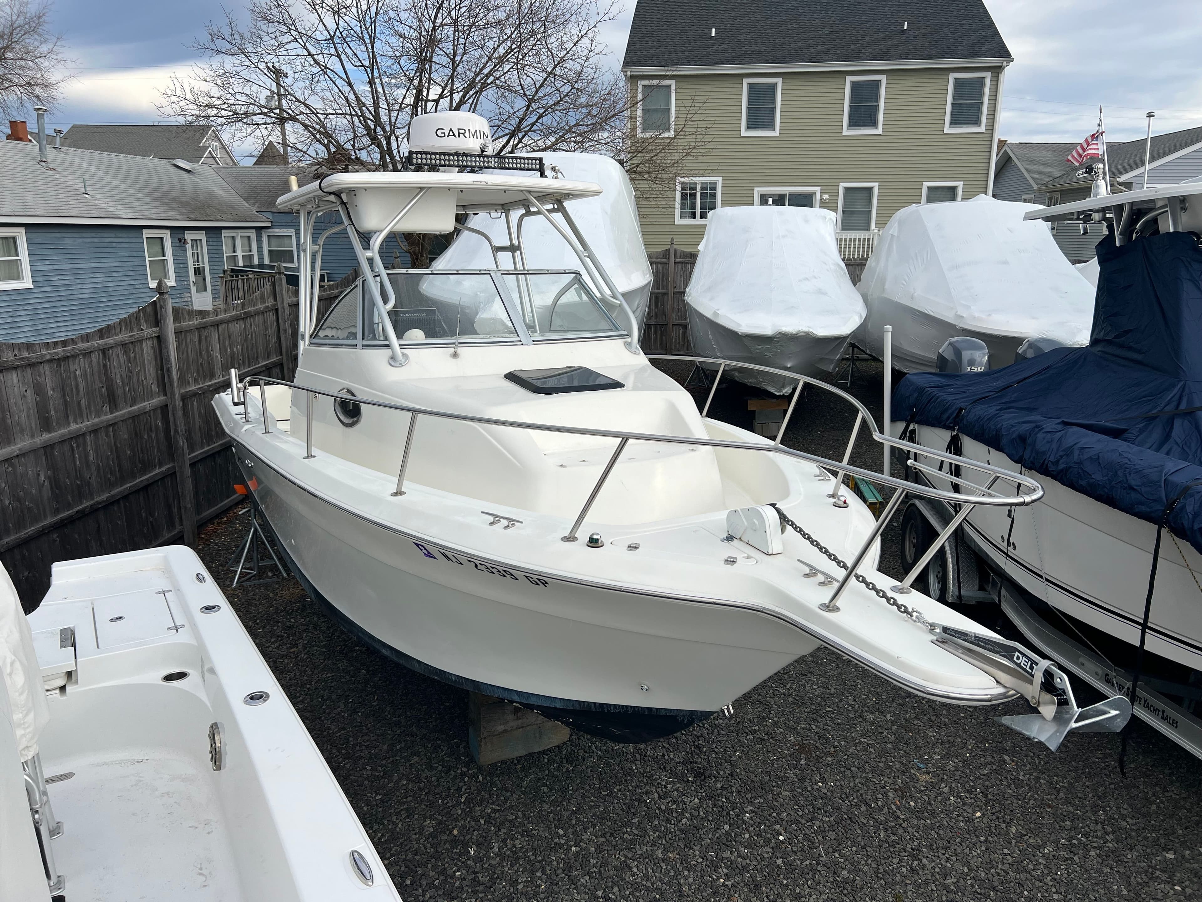 2001 Sport-Craft 241 Walk Around
