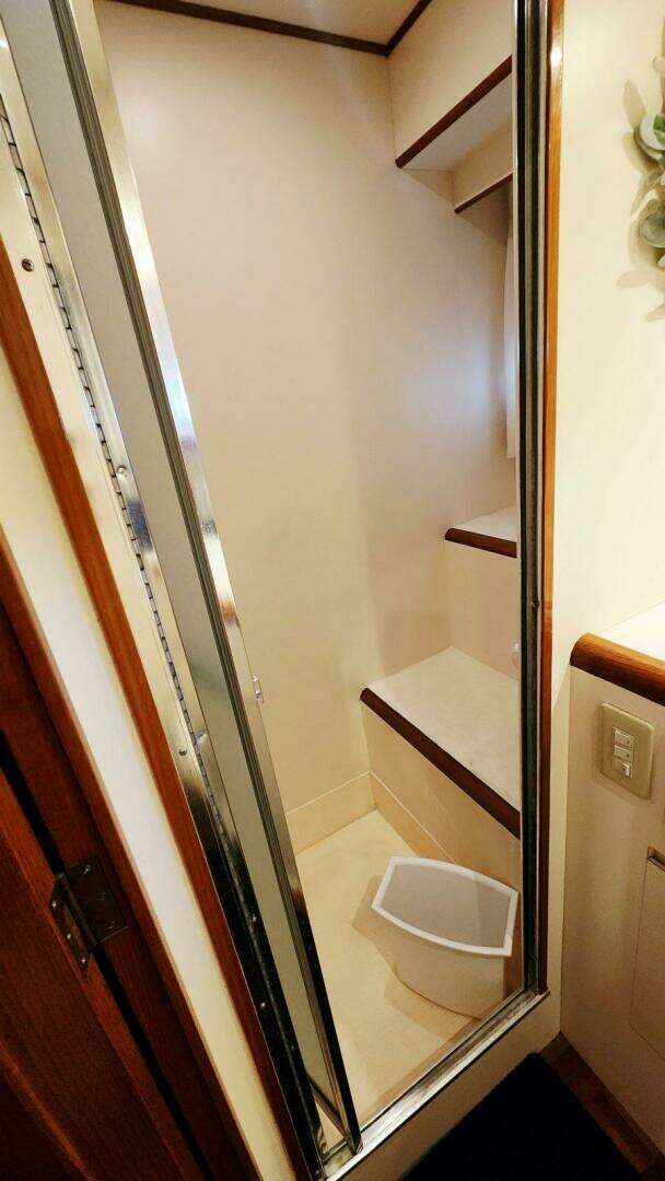 2000 Ocean Alexander 511 Classico - Image 51