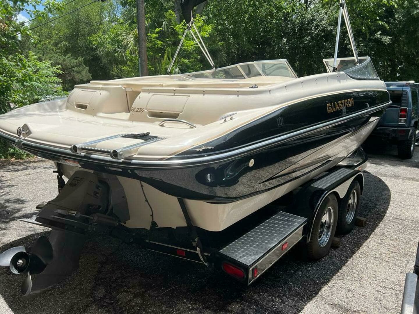 2005 Glastron GX235 - Image 2