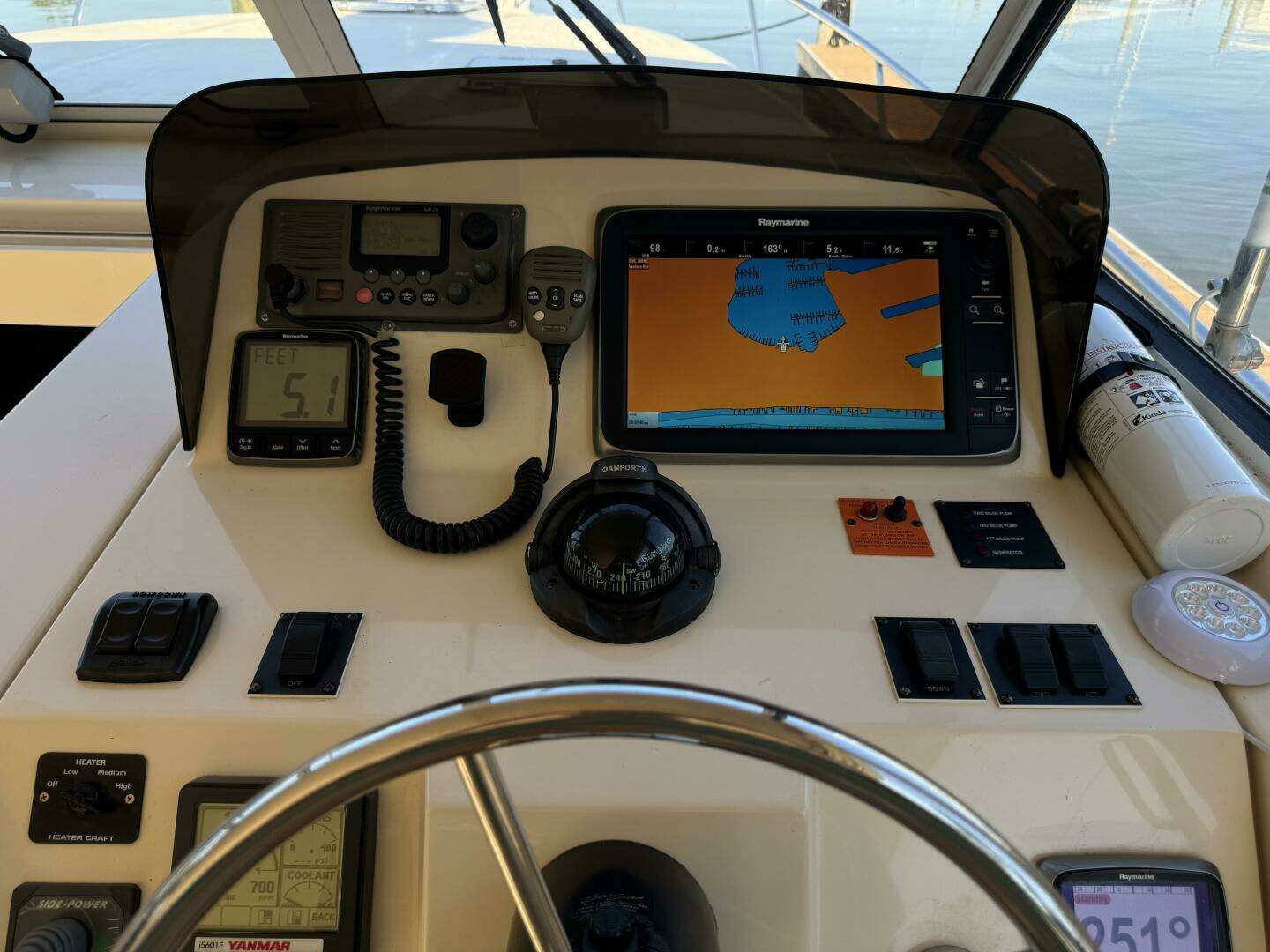 2008 Mainship 34 Pilot Hardtop - Image 30