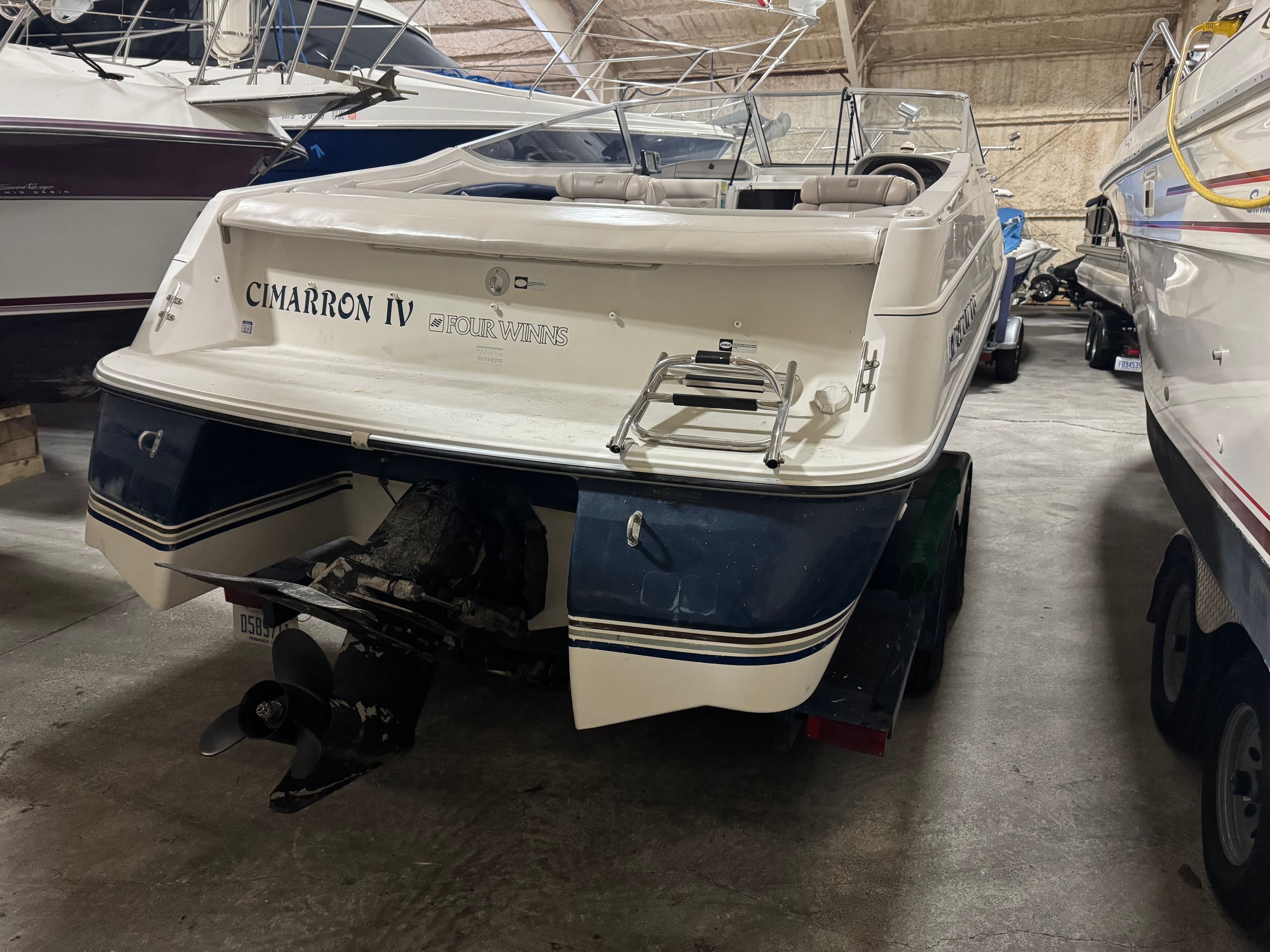 1995 Four Winns 245 Sundowner - 2