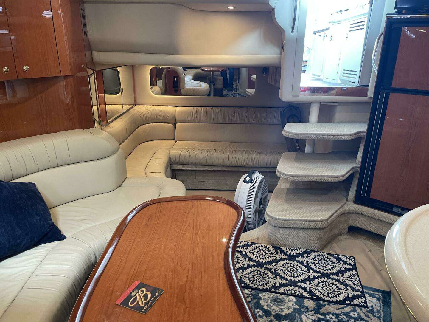 2001 Sea Ray 380 Sundancer - Image 36