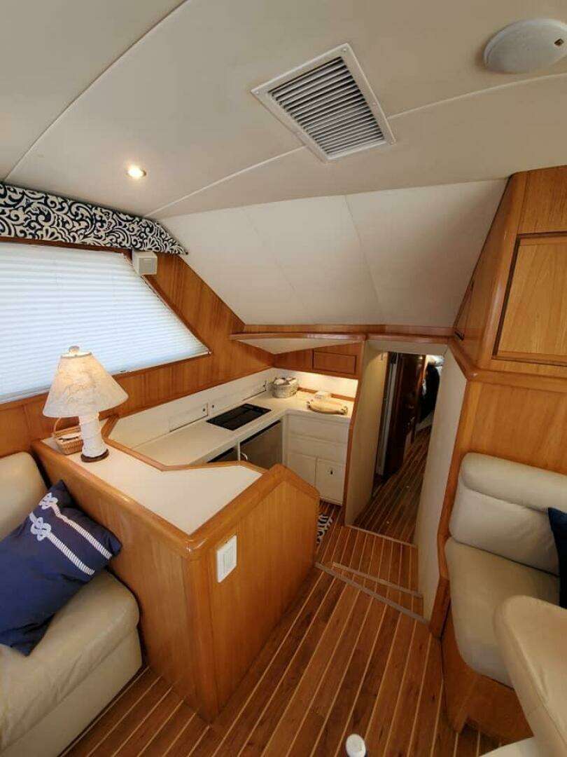 1996 Bertram Convertible - Image 13