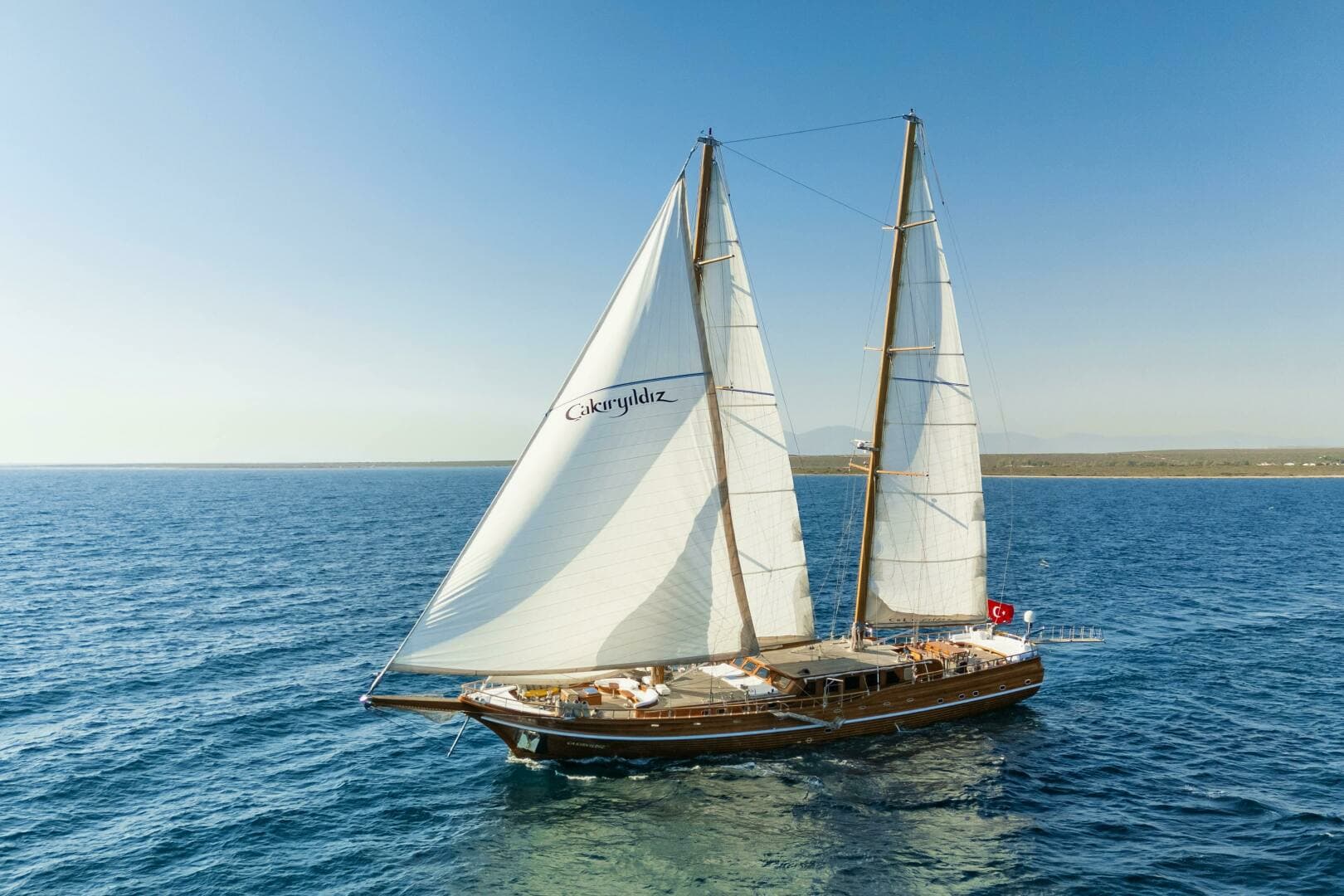 2013 East Yachting Custom - Image 3
