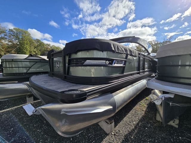 2025 Godfrey Marine Aquapatio 235 SBC - 2