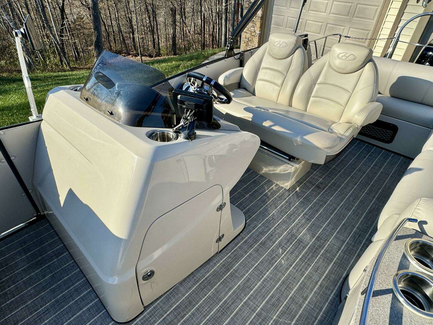 2016 Harris Grand Mariner 250 SLEC Tritoon - Image 30