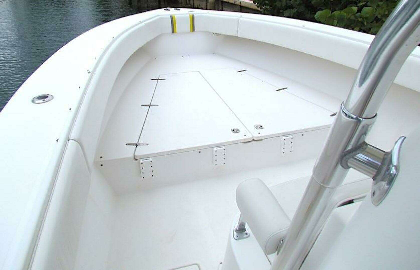 2005 Venture 34 - Image 6