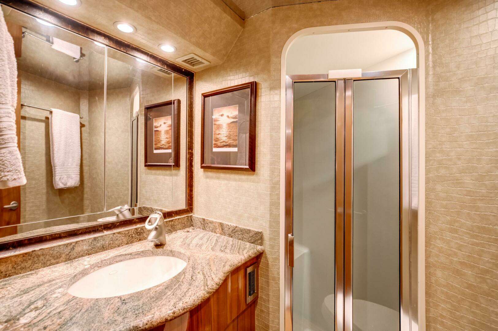 2007 Viking 68 Convertible - Image 10