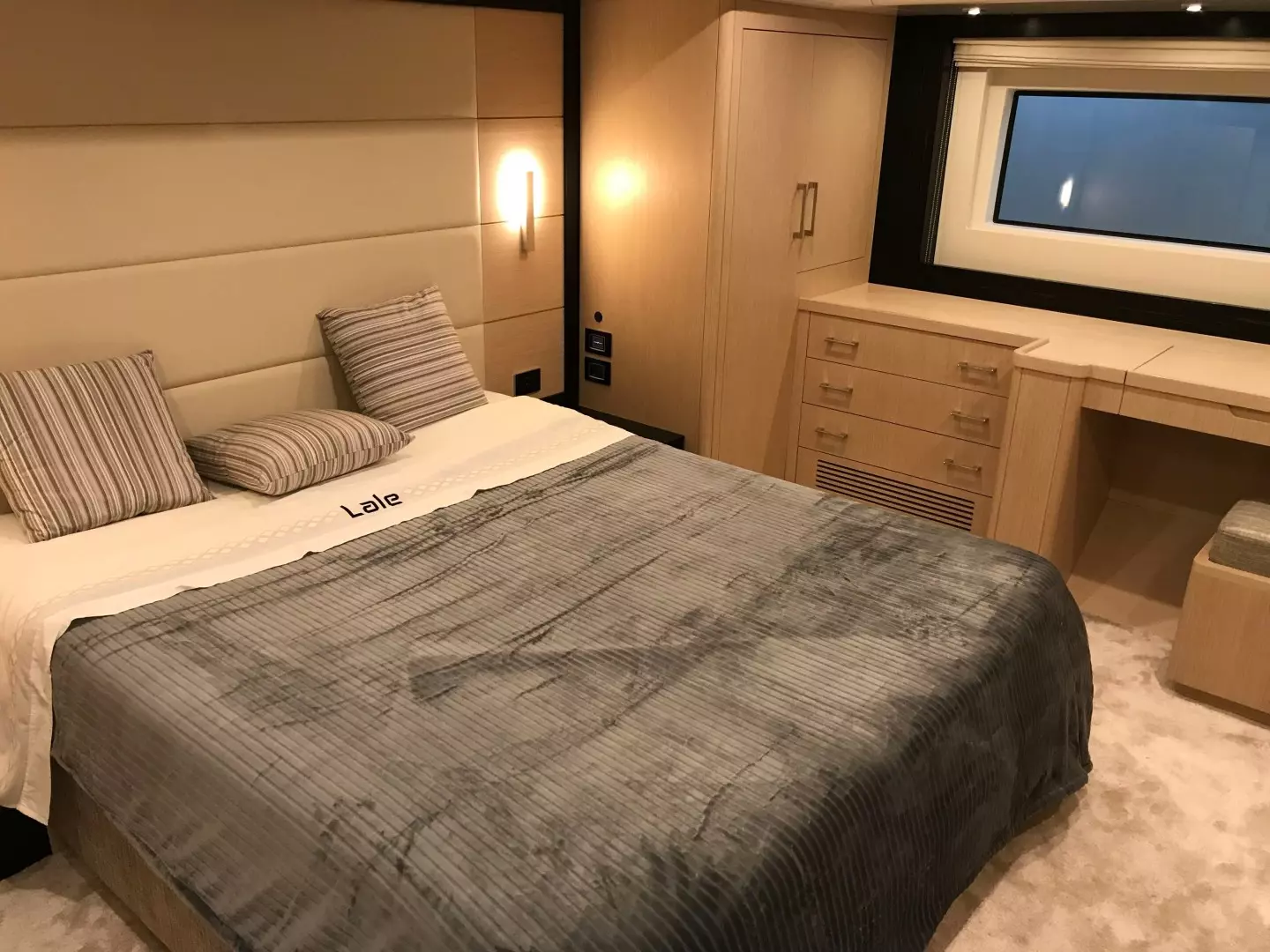 2019 Sirena 58 Flybridge - Image 7