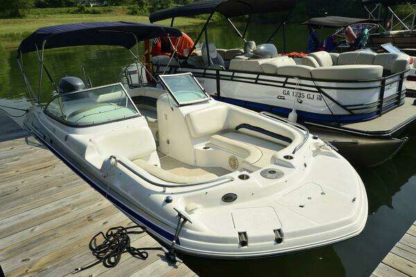 2011 Hurricane SunDeck 217 OB - Image 1