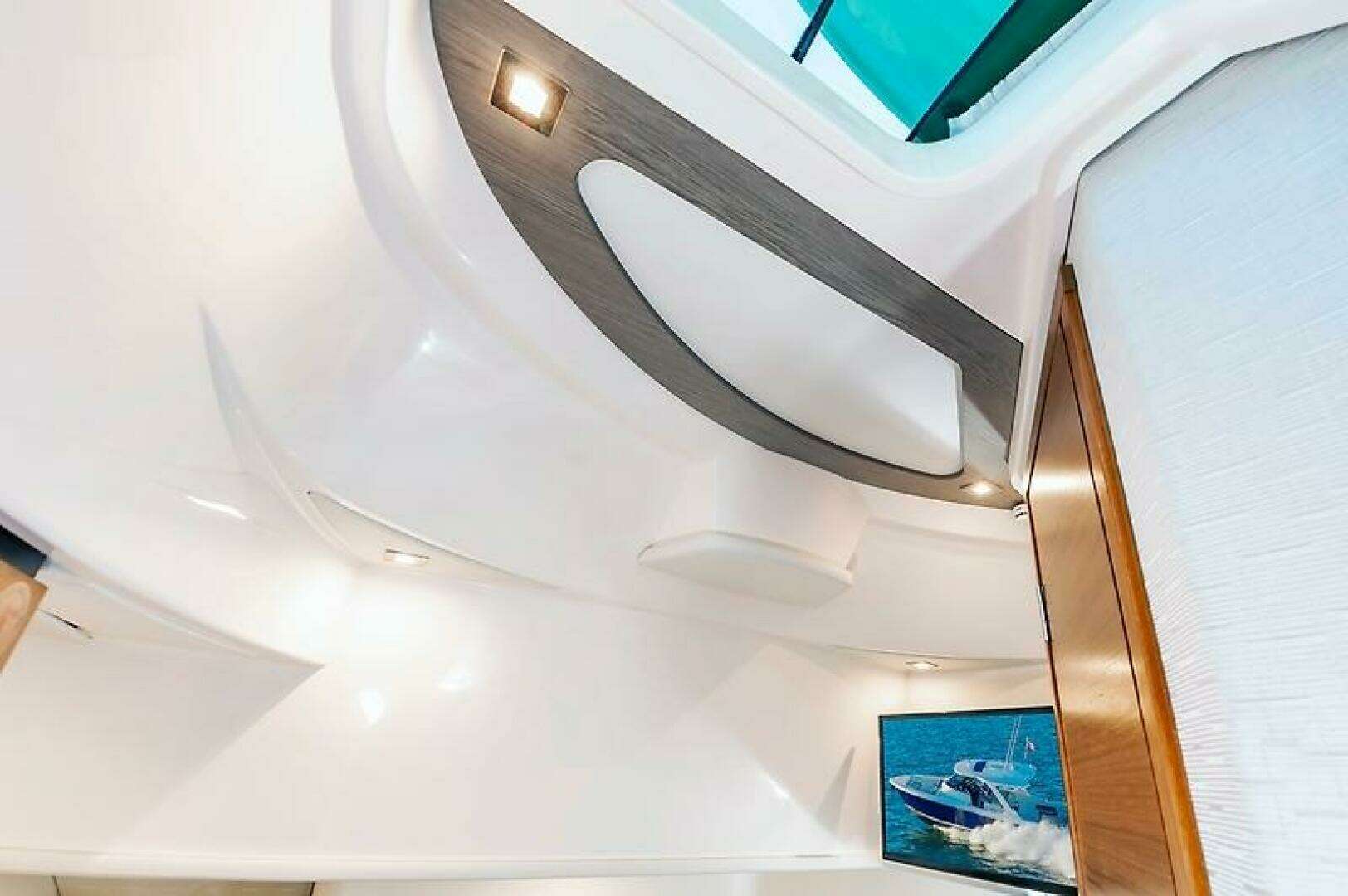 2023 Tiara Yachts 38 LS - Image 31