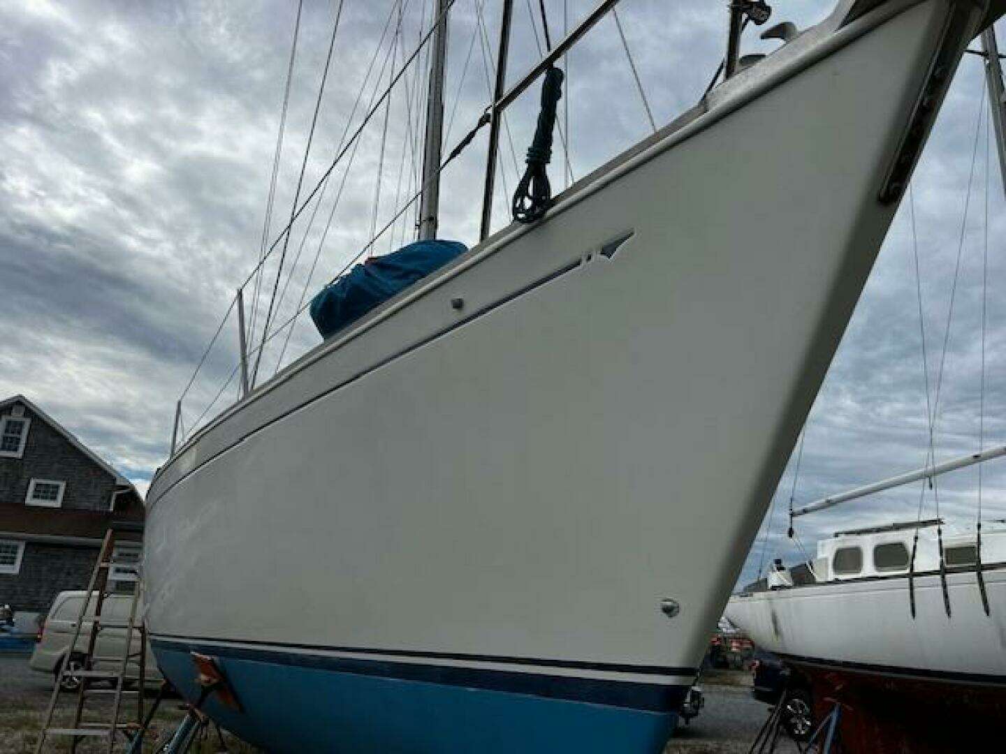 1987 Sabre 34 Mark II - Image 48