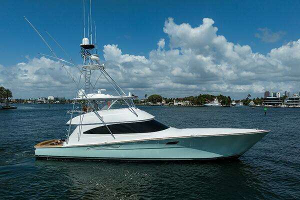 2021 Viking 72 Convertible - Image 1