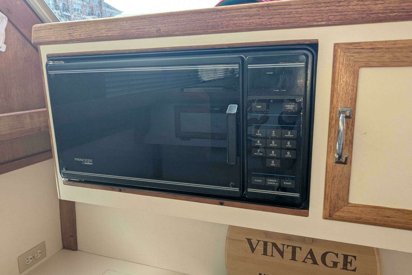 1988 Cape Dory 36 Flybridge Sedan Fast Trawler - Image 30