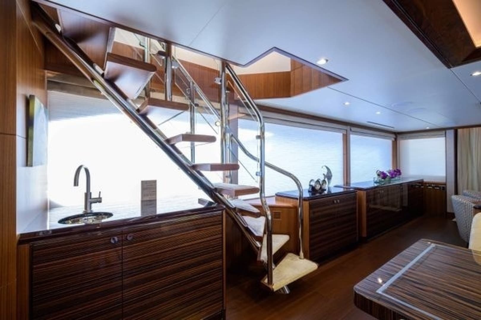 2019 Ocean Alexander Motoryacht 100 - Image 26