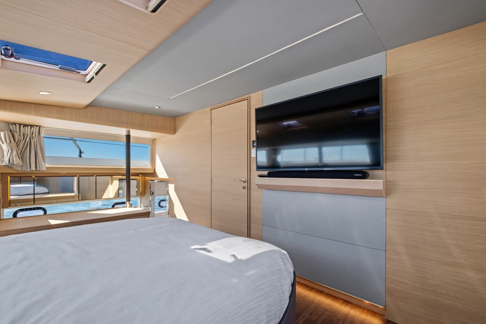 2022 Aquila 54 Yacht - Image 24