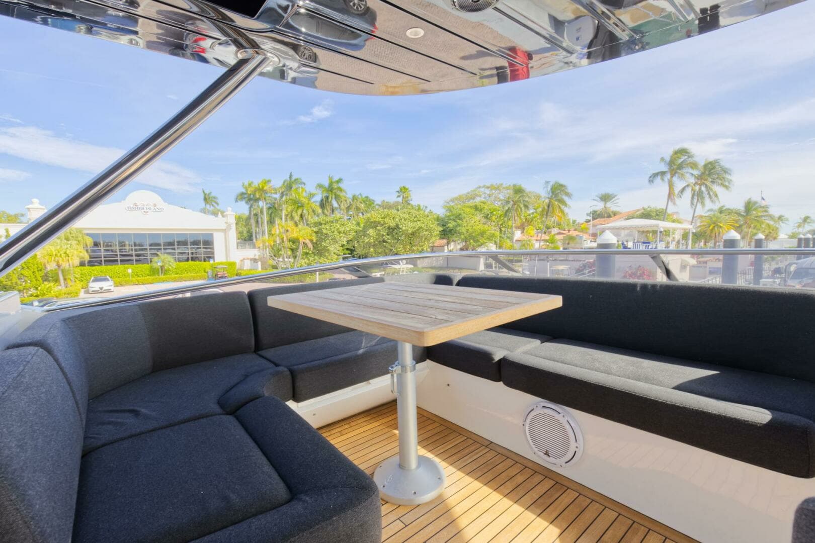 2018 Sunseeker 86 Yacht - Image 13