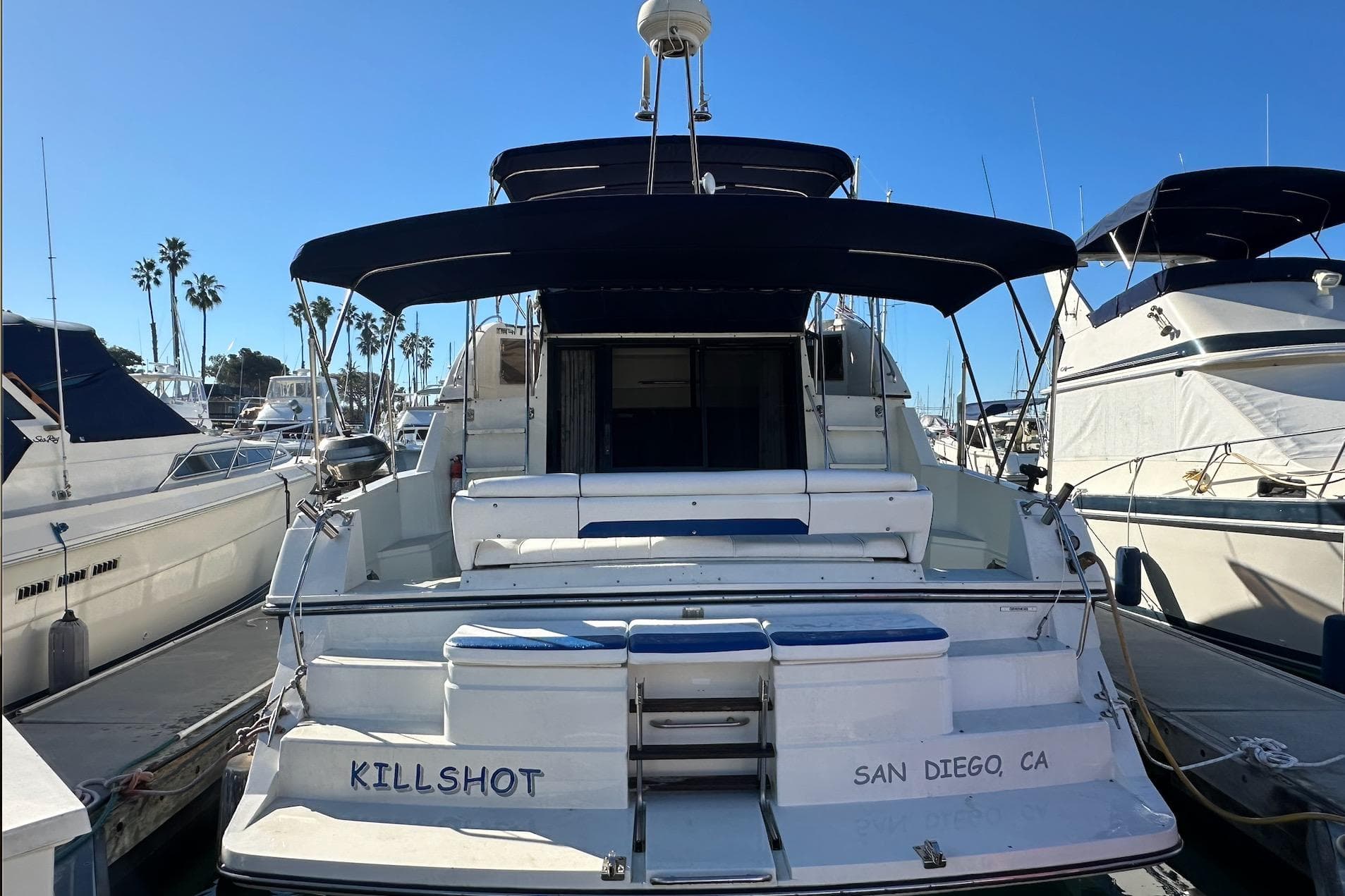 1988 Carver 38 Santego