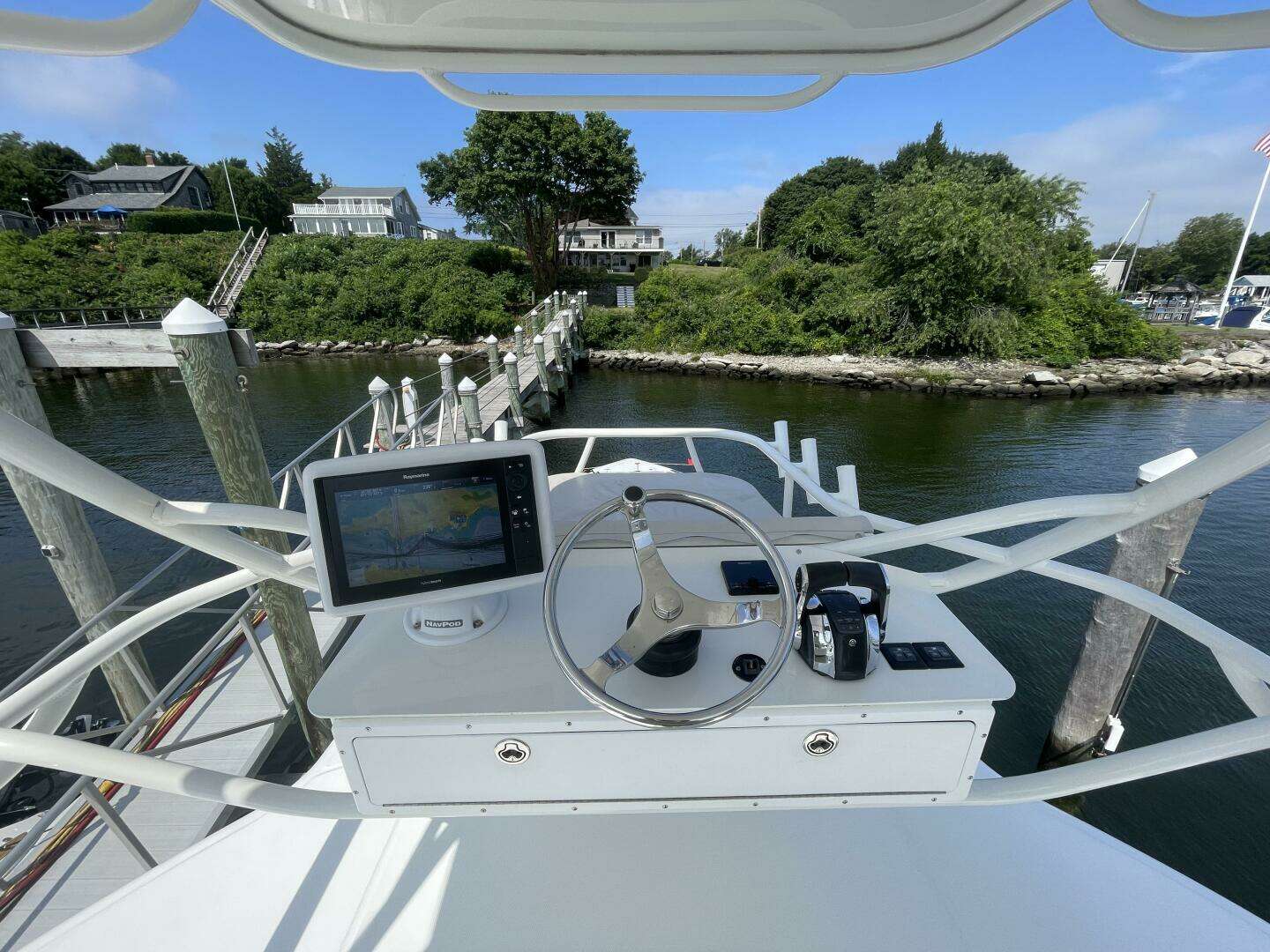 2017 Boston Whaler Outrage - Image 21