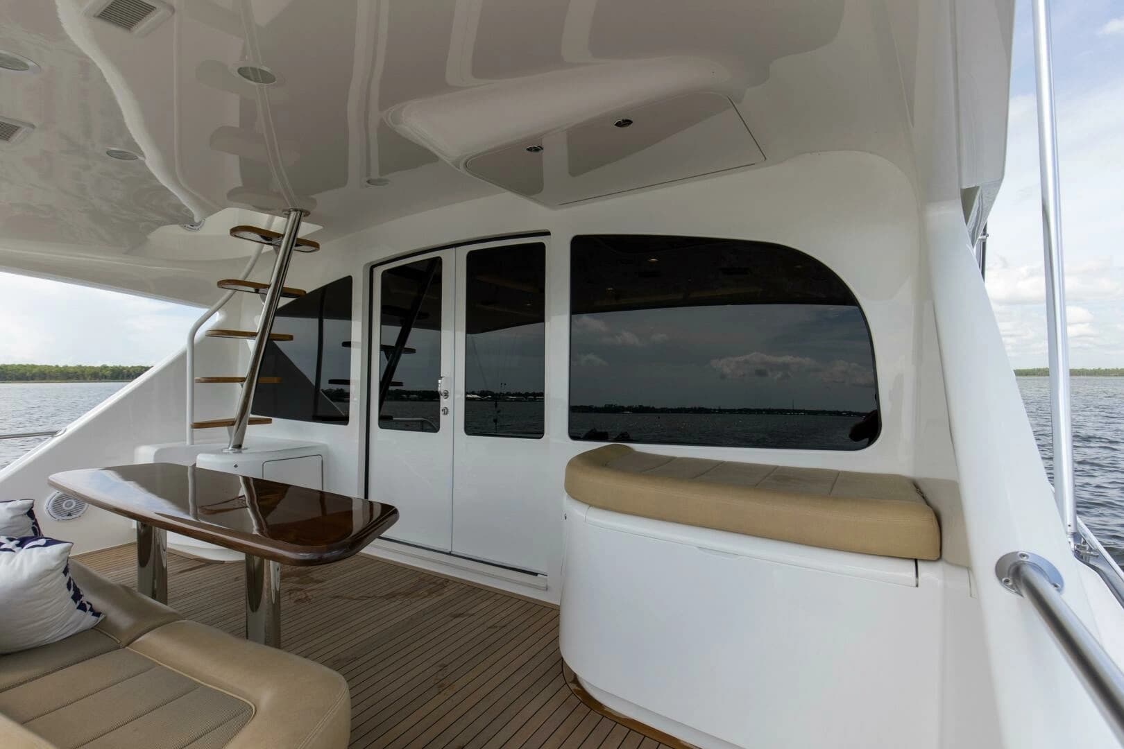 2016 Viking 92 Enclosed Bridge - Image 64