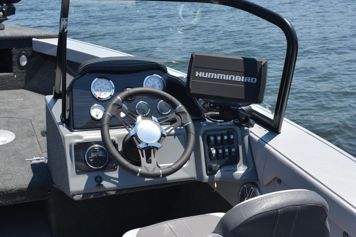 Manufacturer Provided Image: Interior view of 2026 Starcraft Superfisherman 186 boat.