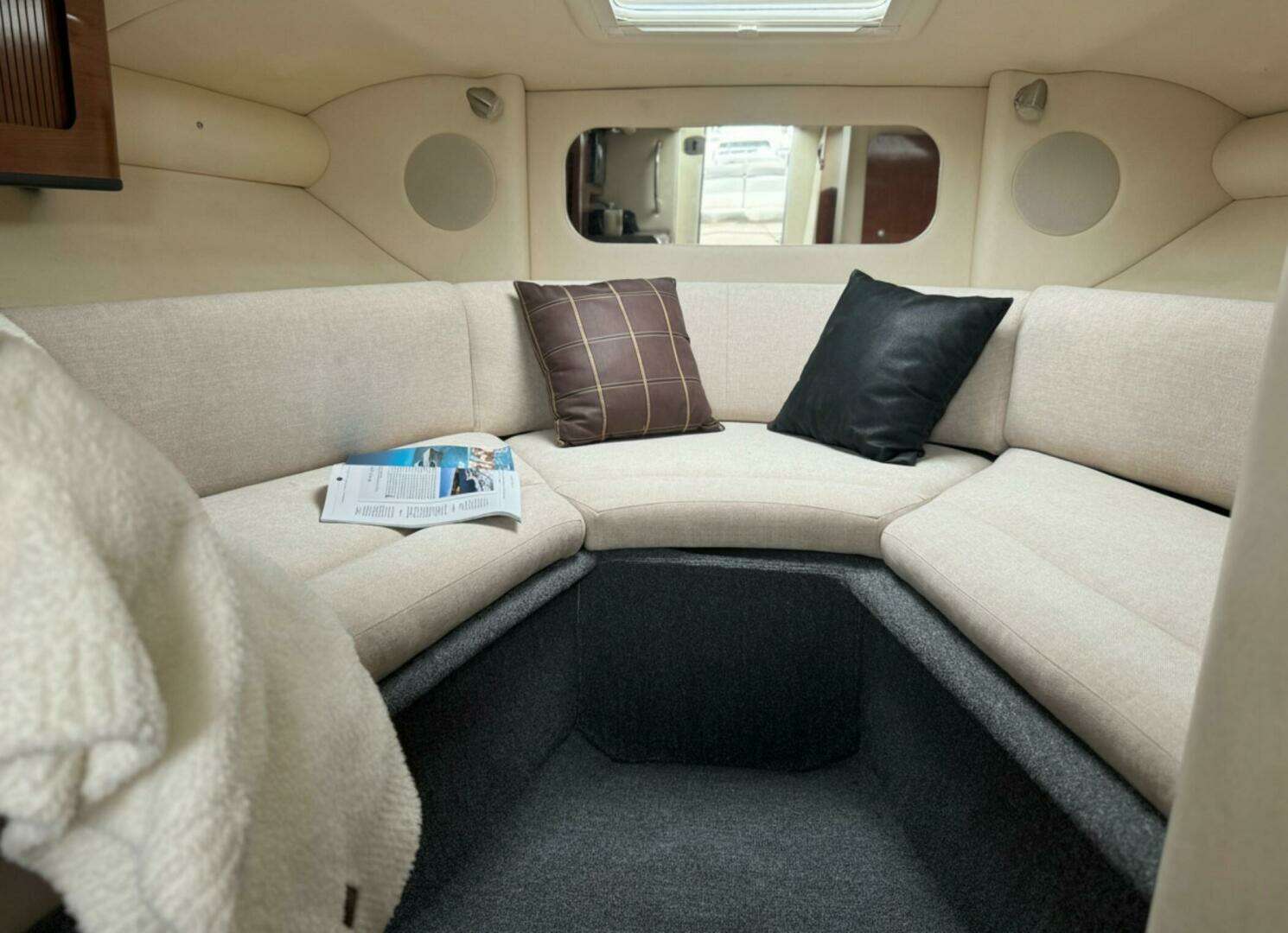 2007 Sea Ray 29SLX with cuddy cabin - Image 20