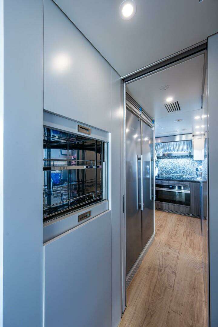 2023 Benetti 34M OASIS - Image 35