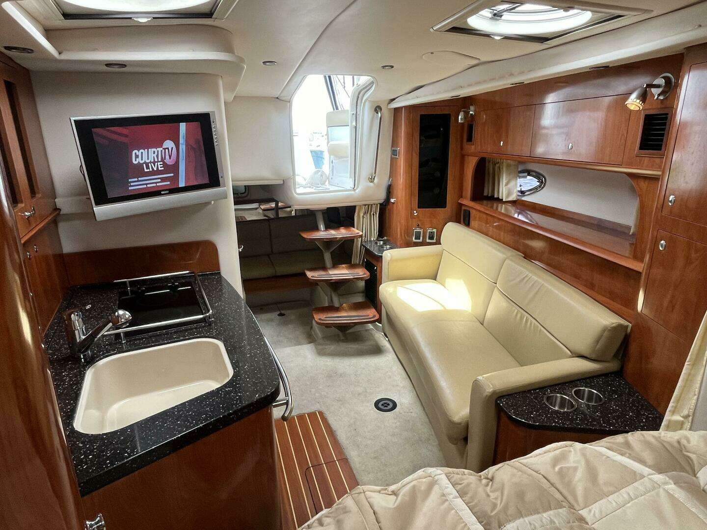 2008 Four Winns V338 - Image 4