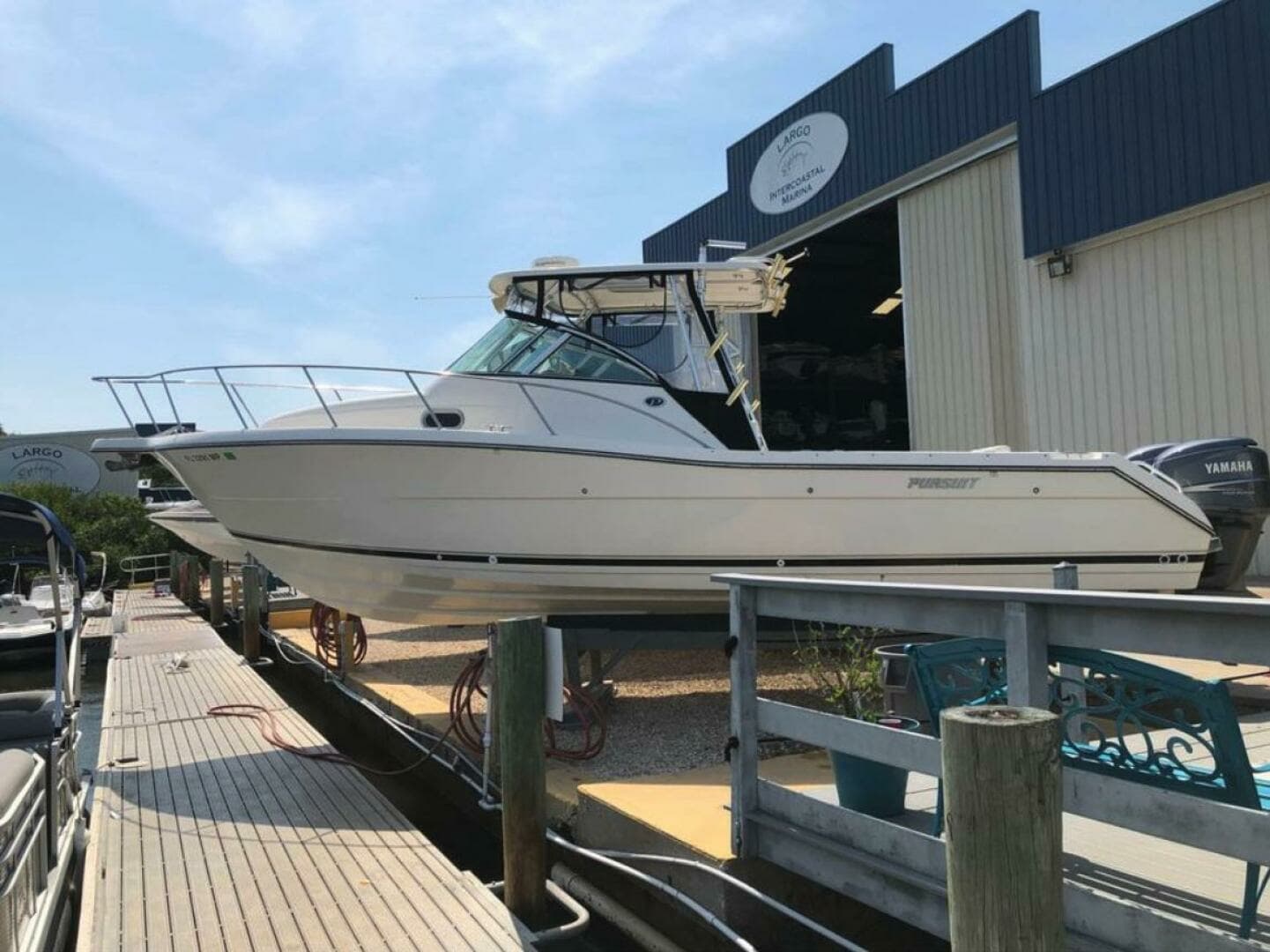 2004 Pursuit 3070 Offshore Express - Image 3