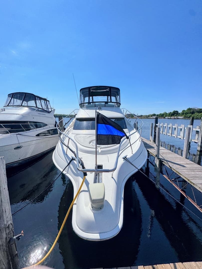 2002 Silverton 39 Motor Yacht - Image 9