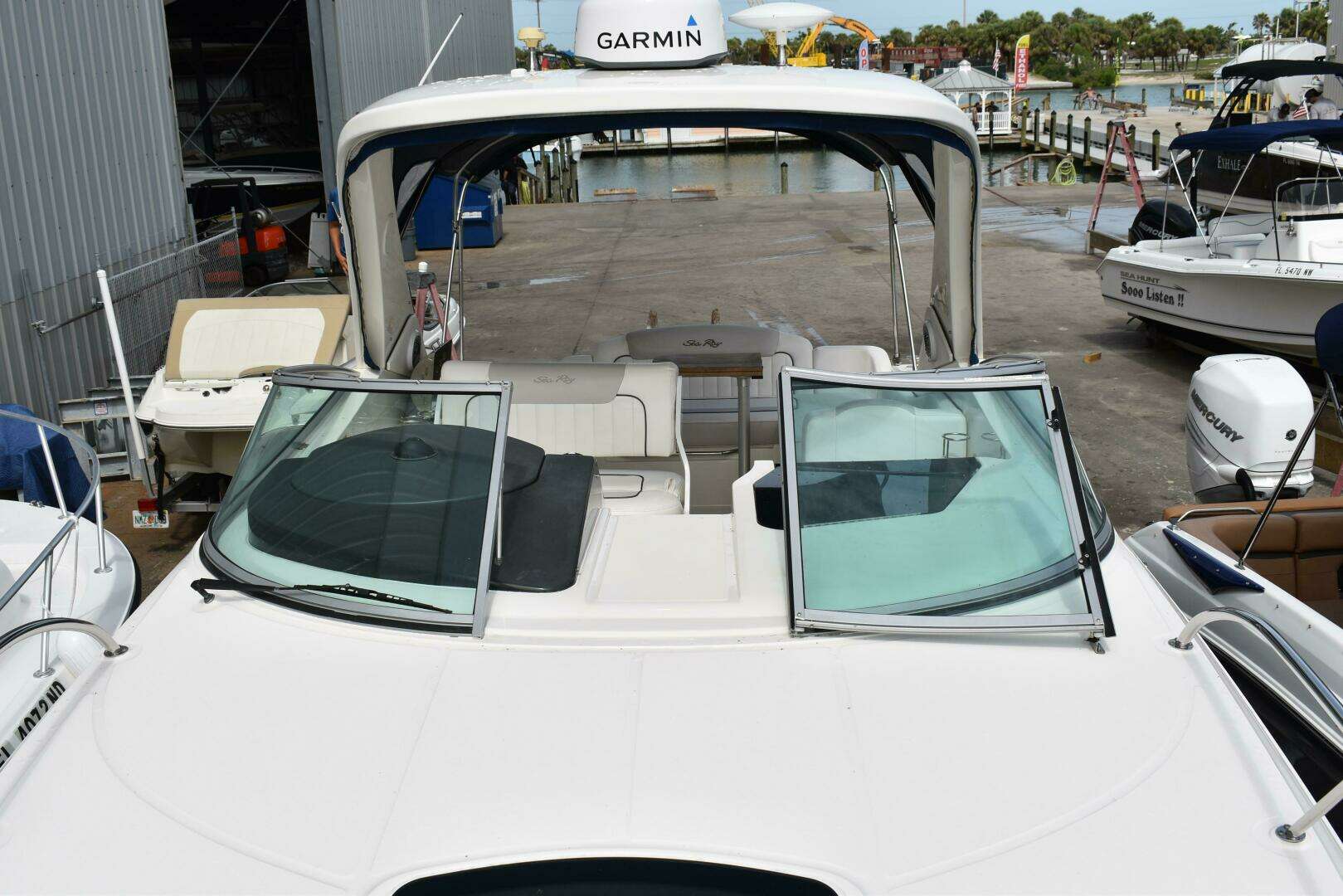 2011 Sea Ray 310 Sundancer - Image 32