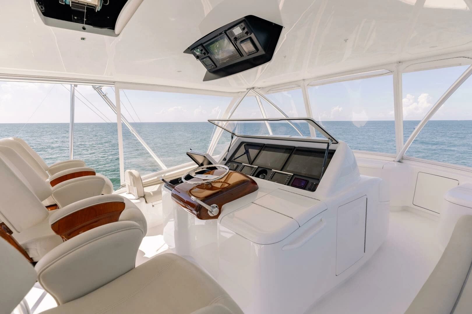 2018 Viking 62 Convertible - Image 5