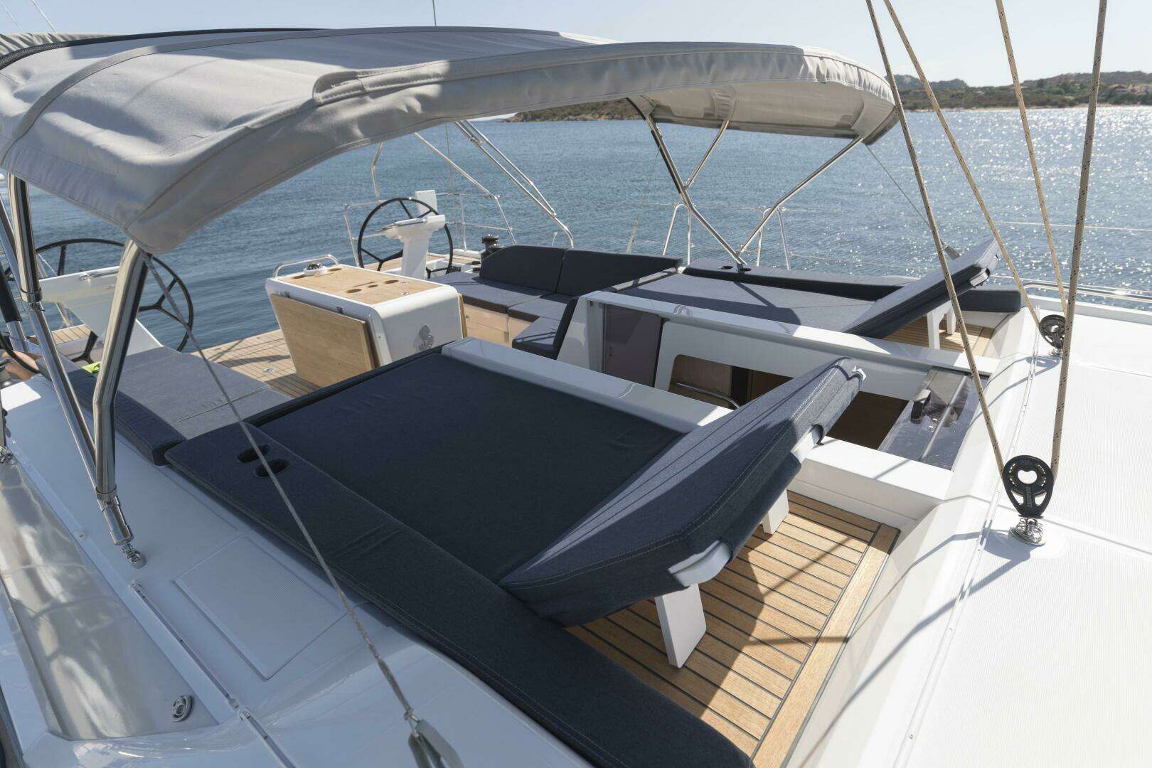 2026 Beneteau Oceanis 51.1 - Image 15